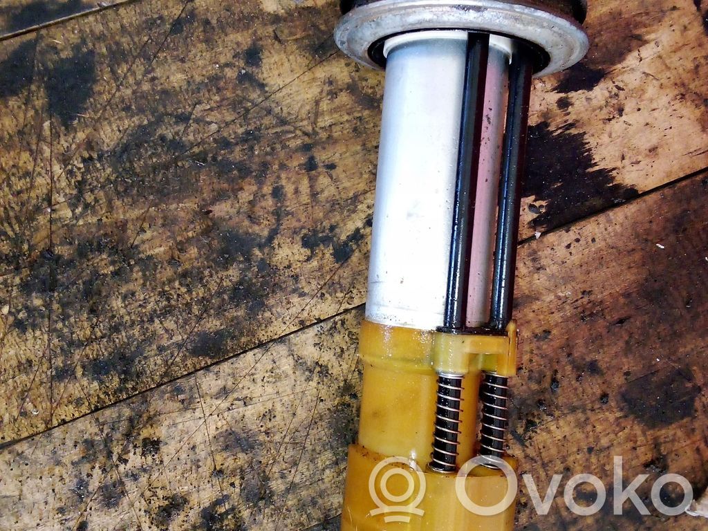 Iveco Daily 35 - 40.10 Sensor de nivel de combustible 