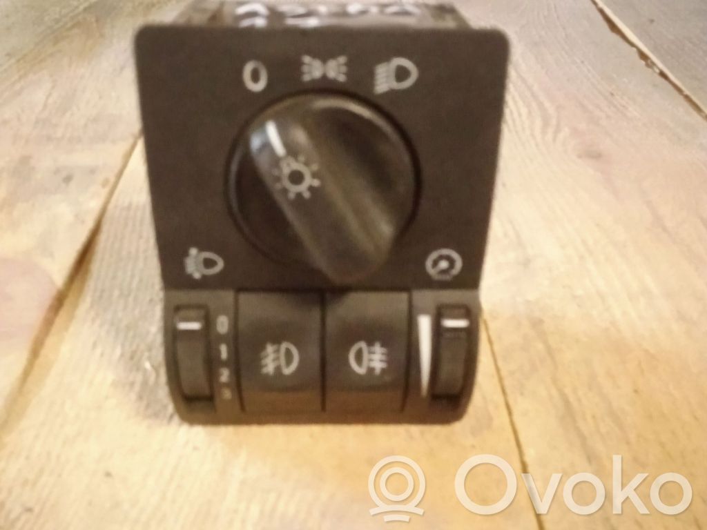 Opel Astra G Interruptor de luz 