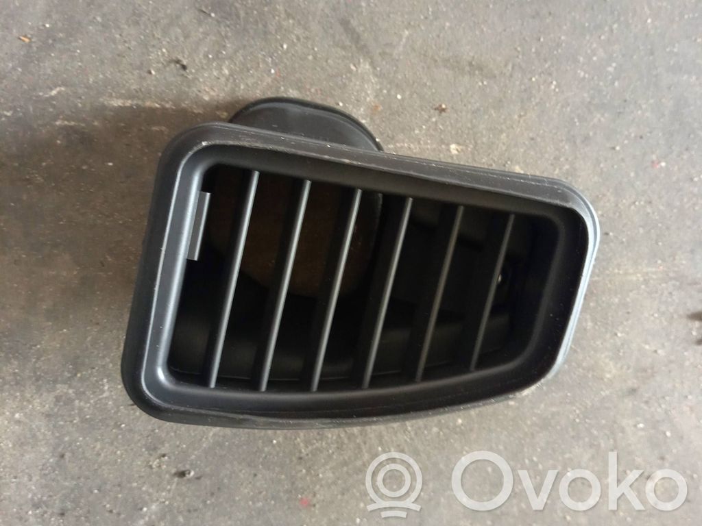 Šoninės oro grotelės   4D0857482