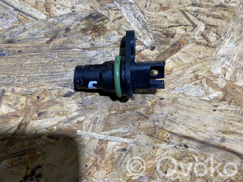 BMW 5 F10 F11 Camshaft position sensor 