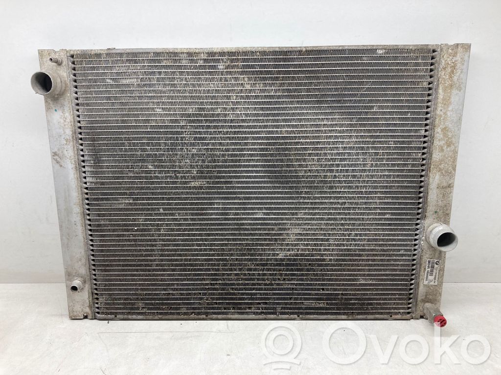 BMW 5 E60 E61 Dzesēšanas šķidruma radiators 