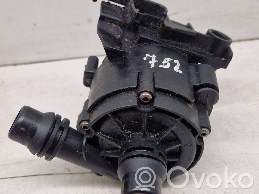 BMW 5 G30 G31 G38 Pompa cyrkulacji / obiegu wody 