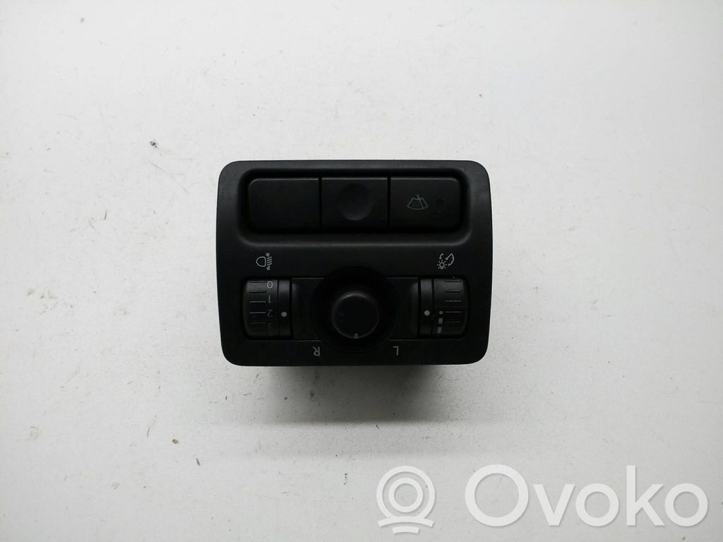 Wing mirror switch   159954