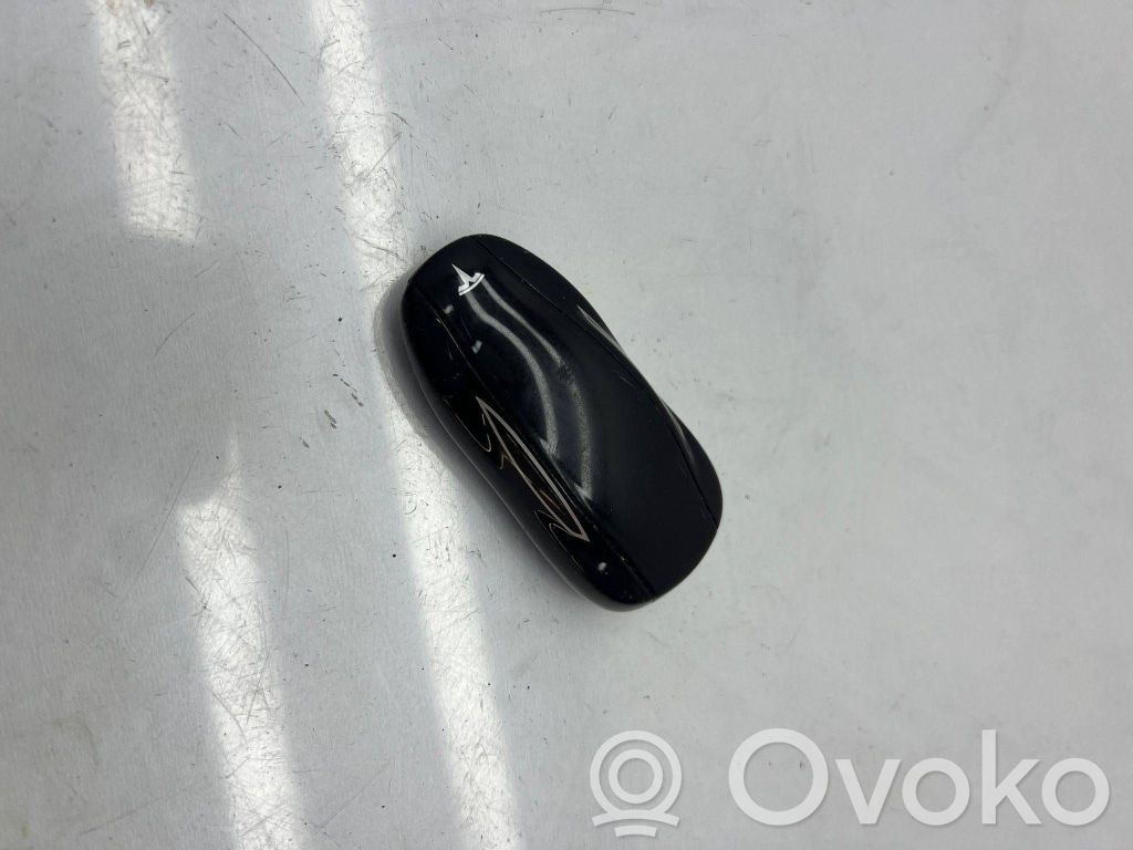 Tesla Model S Virta-avain/kortti 