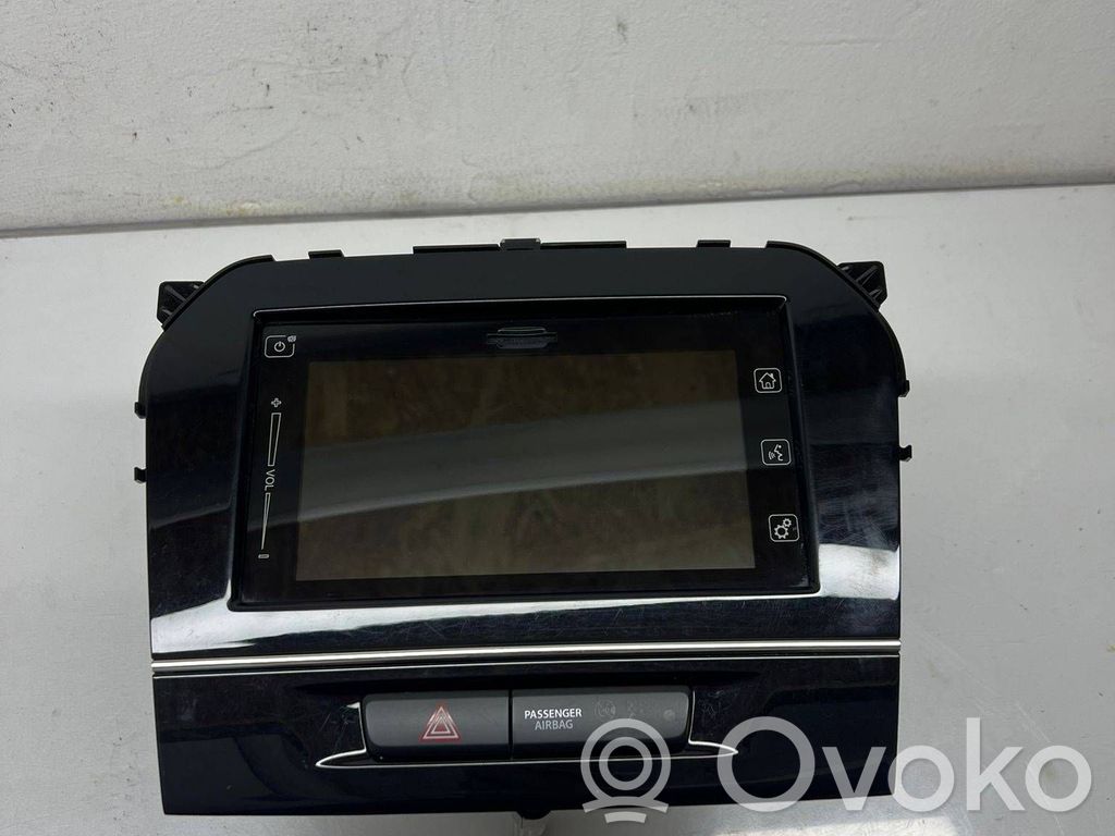 Panel / Radioodtwarzacz CD/DVD/GPS   7505001418,3992054P64,52R03992054P64,10R057977