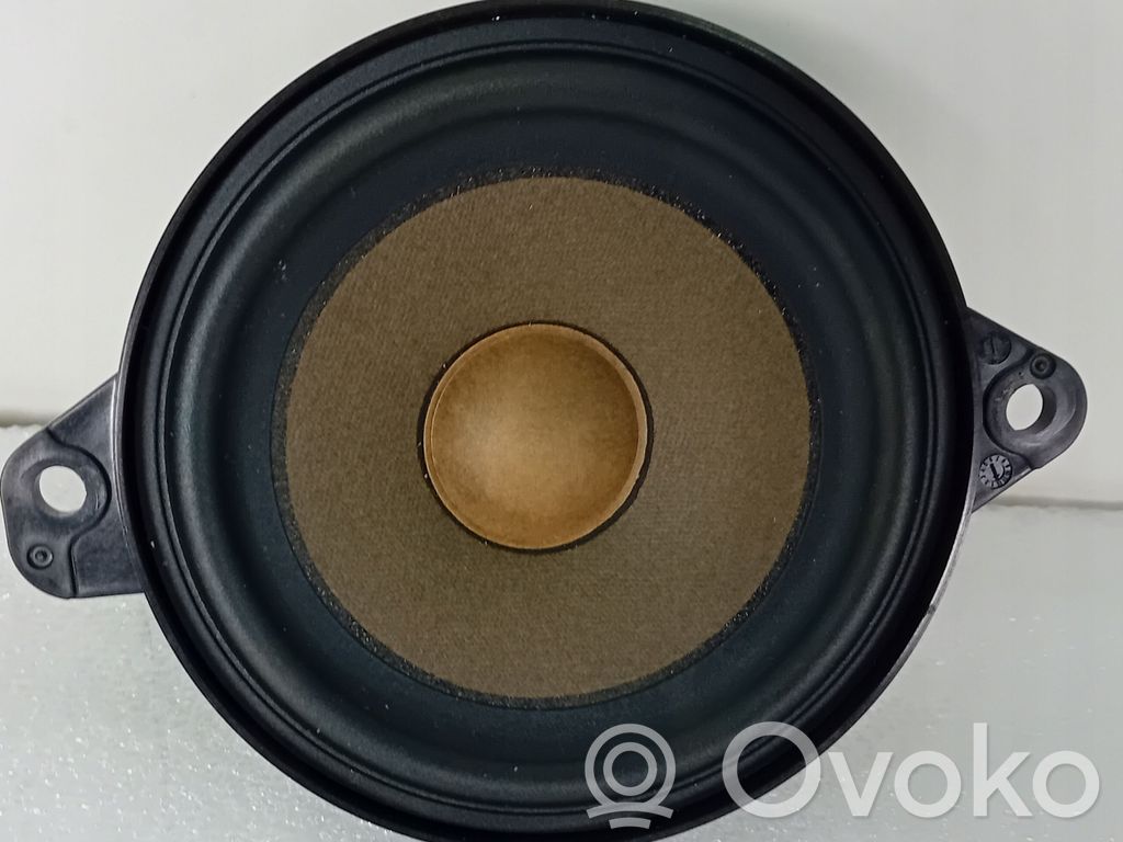 Audi Q3 F3 Panel speaker 