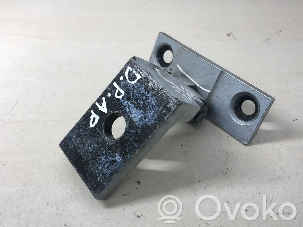 BMW 5 E60 E61 Front door lower hinge 