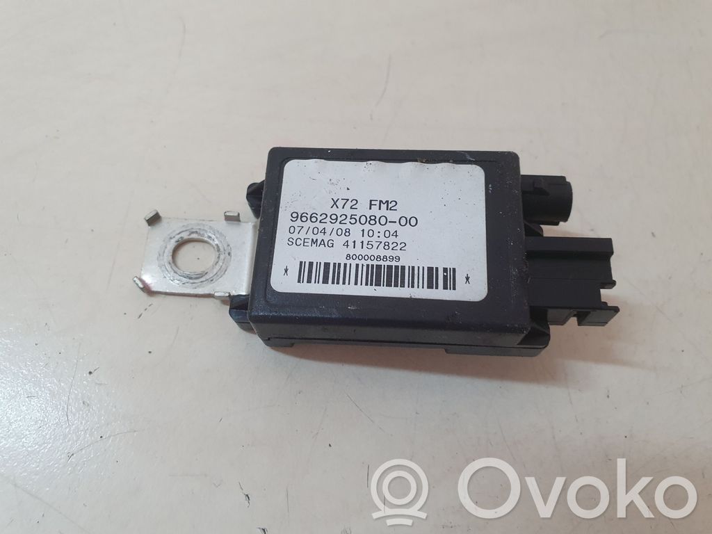 Citroen C5 Antenos stiprintuvas 