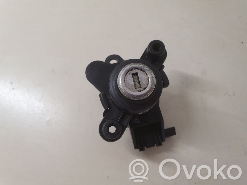 BMW 3 E46 Tailgate exterior lock 
