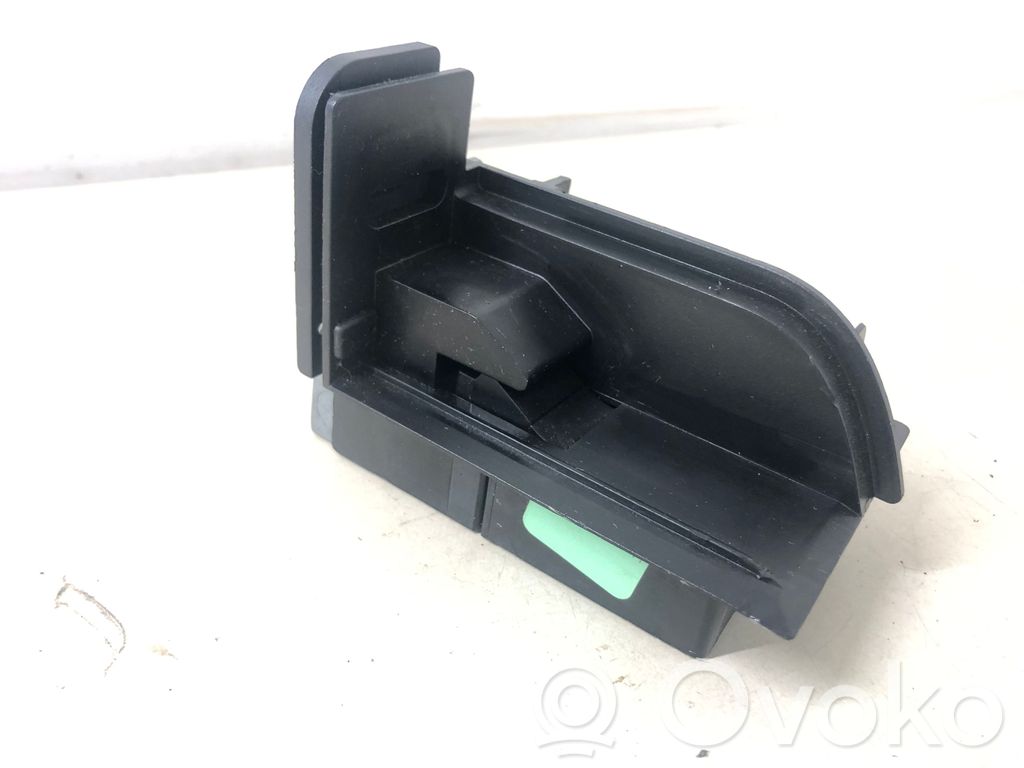 BMW X5 F15 Parcel shelf load cover mount bracket 