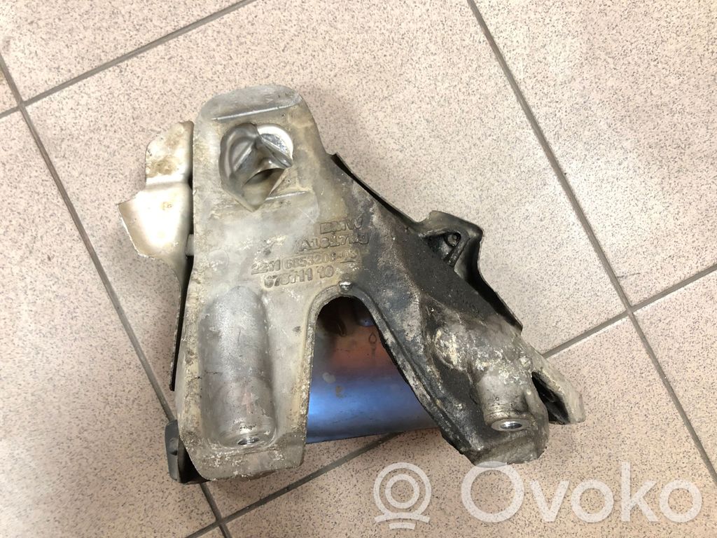 BMW X5 F15 Engine mounting bracket 