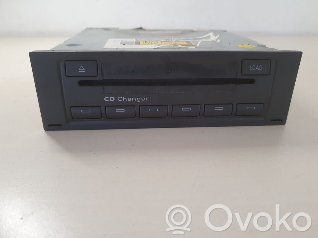 Audi A4 S4 B7 8E 8H CD/DVD changer 