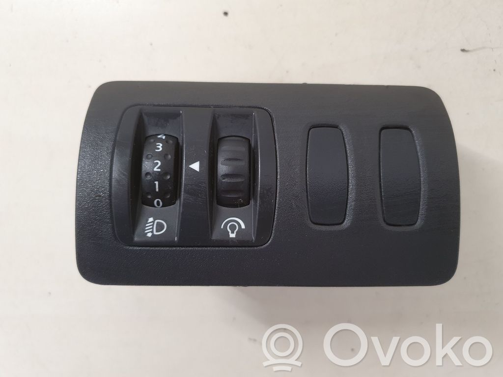 Renault Clio III Headlight level height control switch 