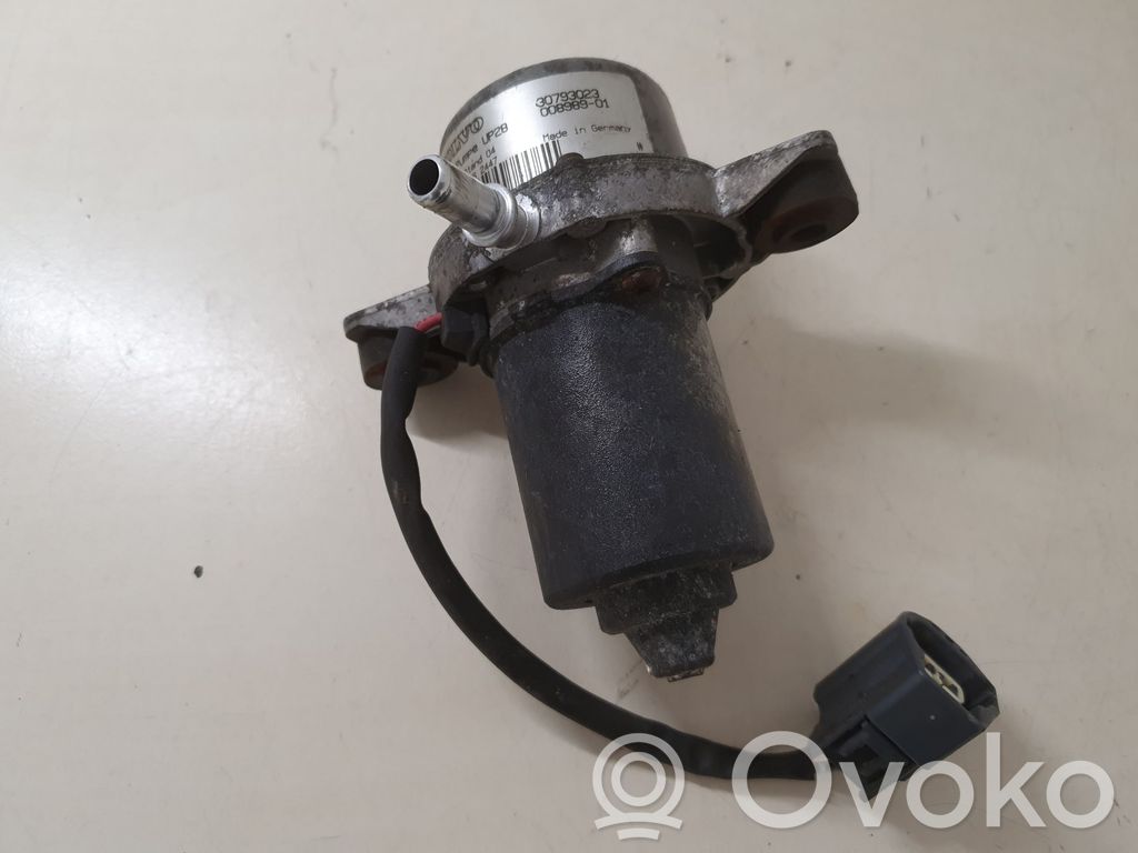 Volvo C30 Vacuum pump 