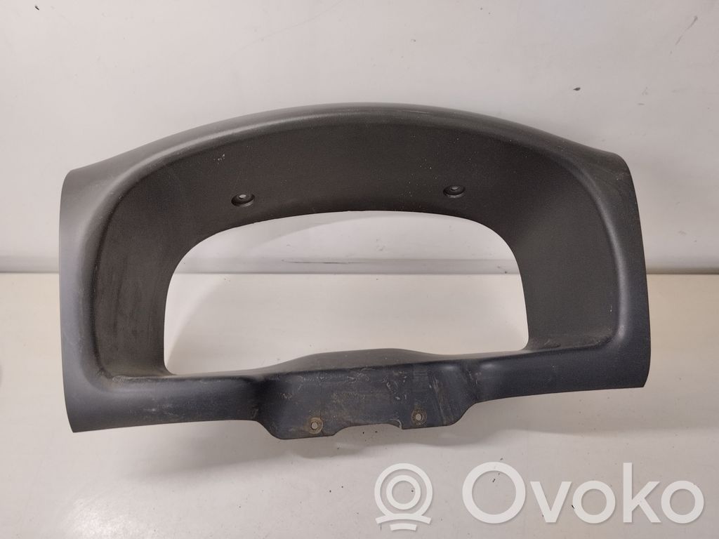 Ford Transit Kojelaudan kehys 