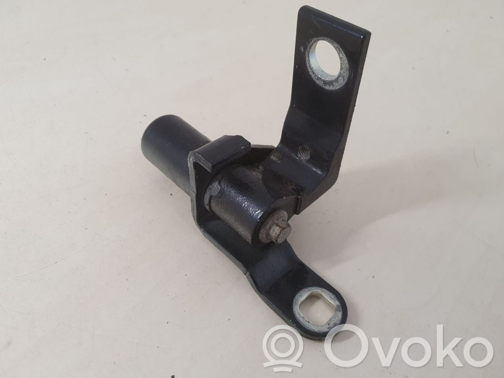 Rear door upper hinge