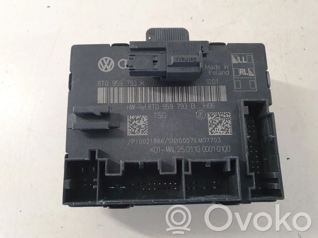 Audi A5 8T 8F Door control unit/module 