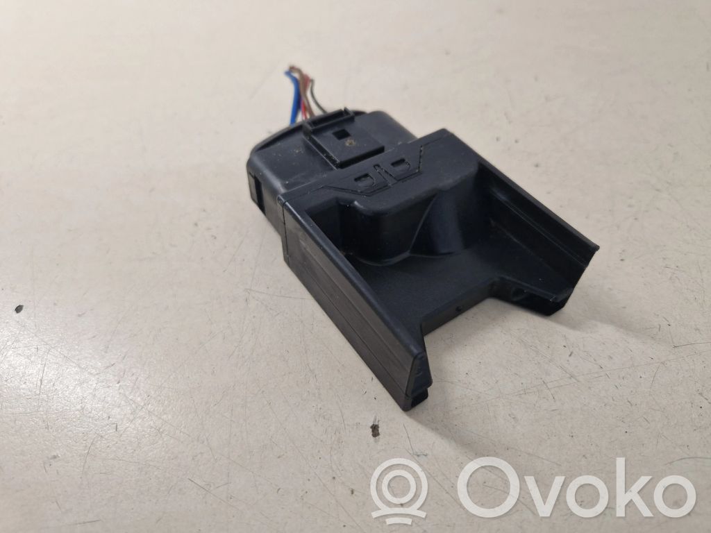 Volkswagen Tiguan Fuel injection pump control unit/module 