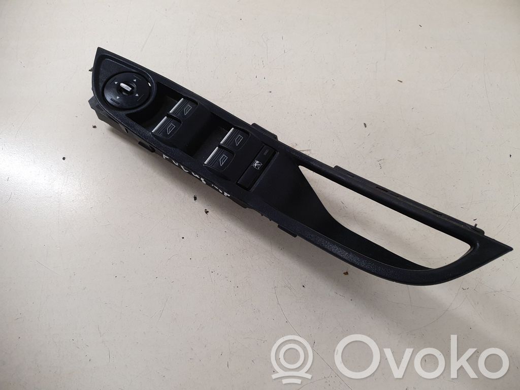 Ford Focus Electric window control switch 