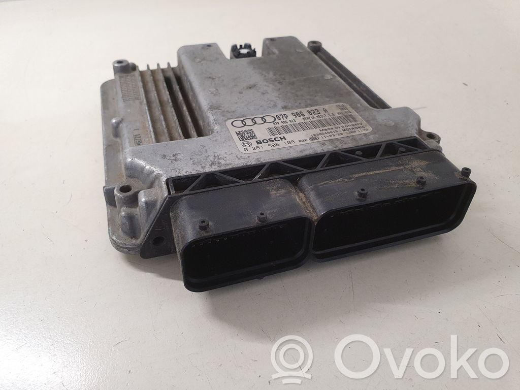 Audi A8 S8 D4 4H Engine control unit/module 