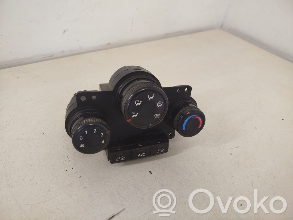 KIA Carens I Climate control unit 
