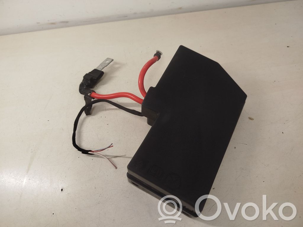 Volvo V40 Cross country Fuse module 