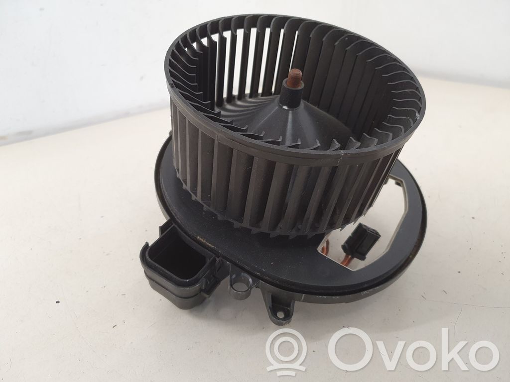 BMW 3 F30 F35 F31 Mazā radiatora ventilators 