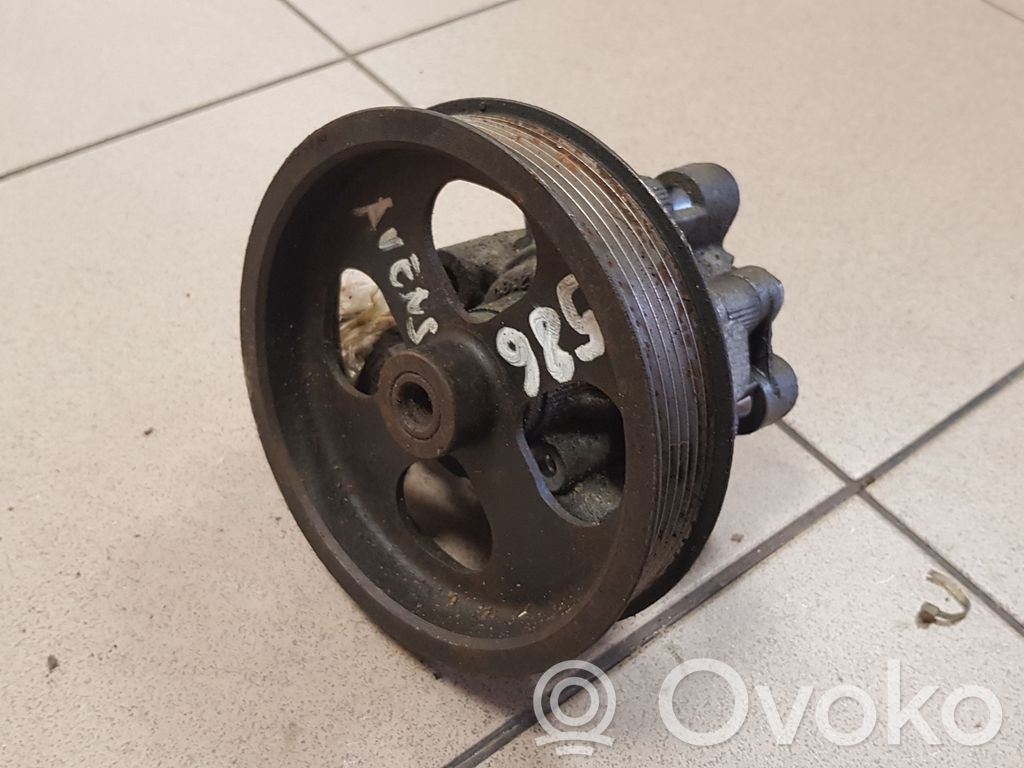 Toyota Avensis T250 Power steering pump 