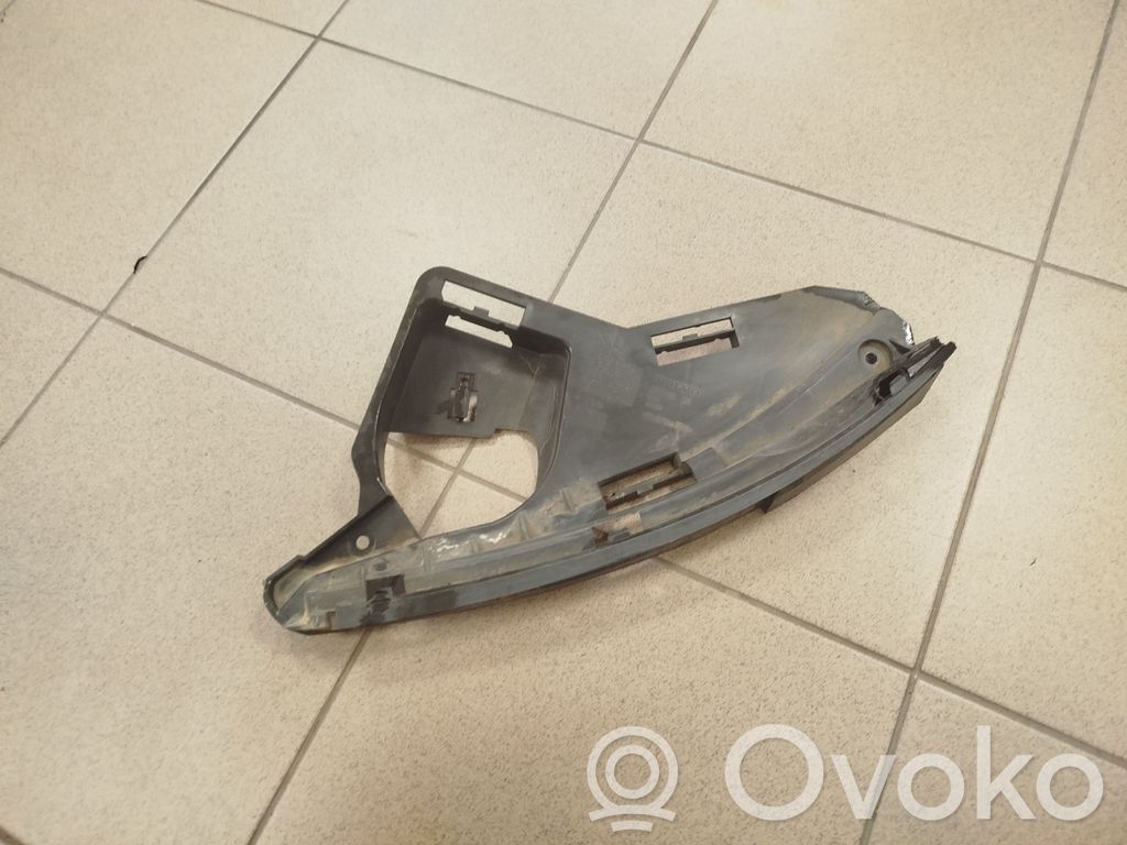 Volvo XC60 Headlight/headlamp mounting bracket 