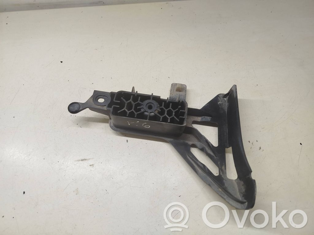 Porsche Cayenne (92A) Jacking socket point 