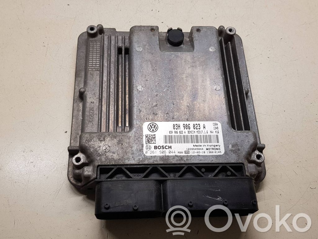 Porsche Cayenne (92A) Engine control unit/module 