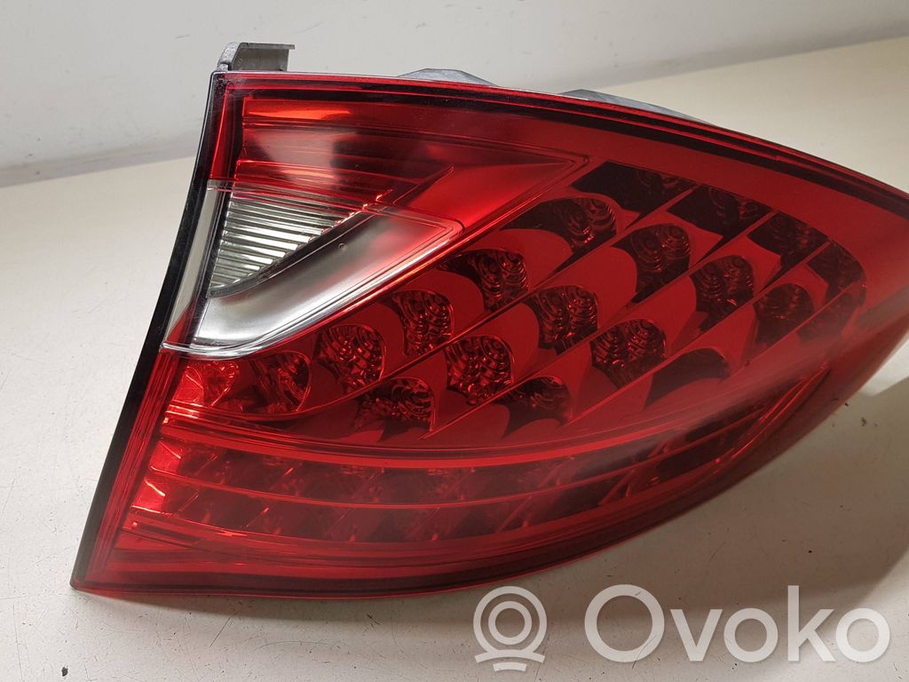 Porsche Cayenne (92A) Lampă spate în caroserie 