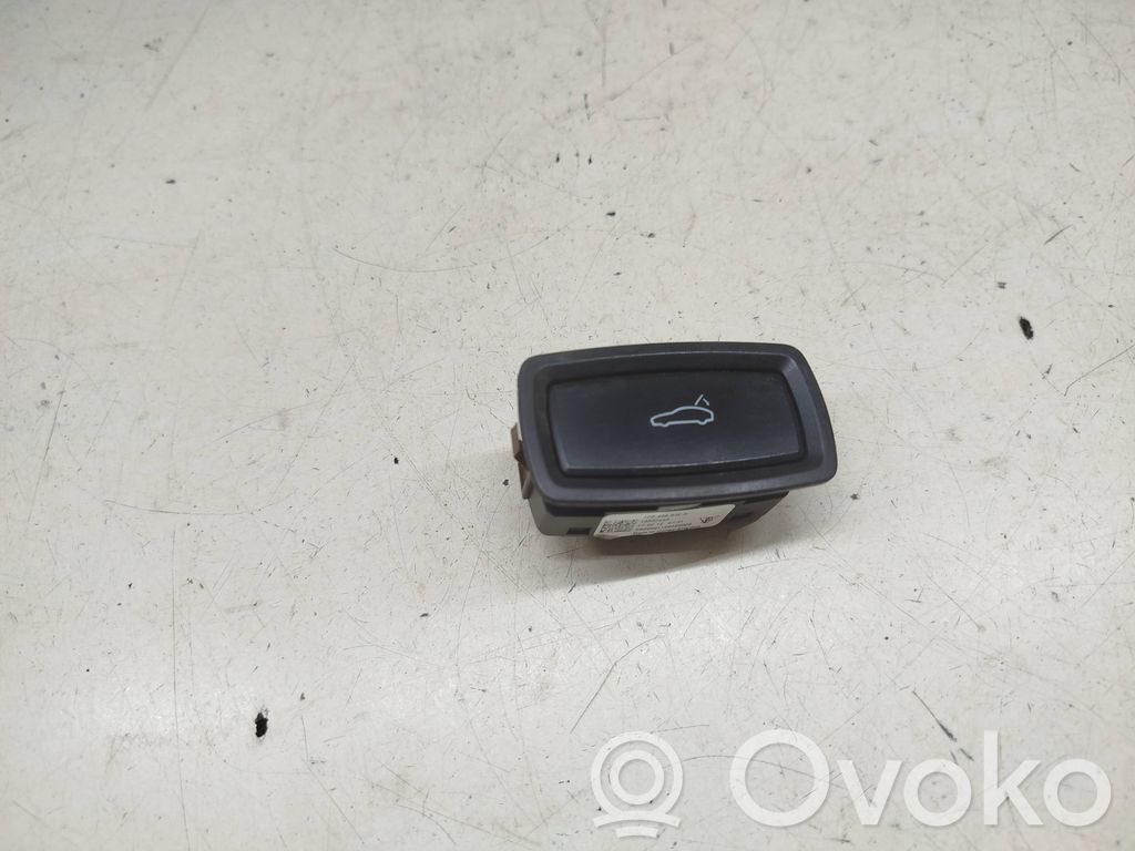 Porsche Cayenne (92A) Tailgate/trunk/boot open switch 