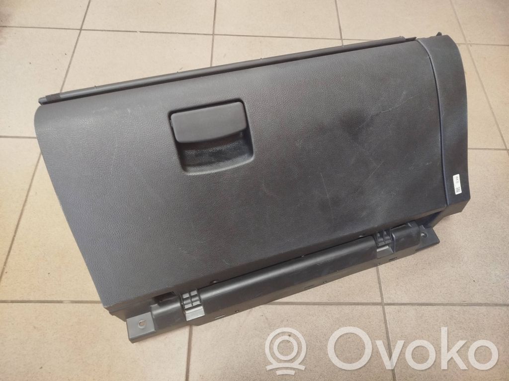 Subaru Outback (BS) Guantera 