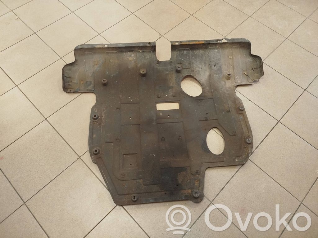 KIA Sorento Engine splash shield/under tray 