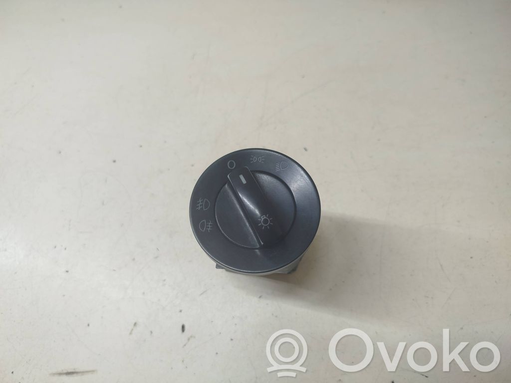 Volkswagen Transporter - Caravelle T5 Light switch 