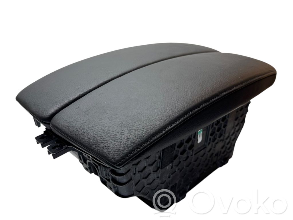 Armrest   6969543,51166969543