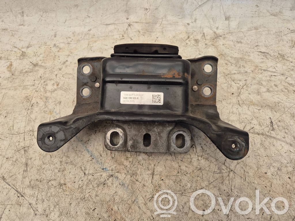 Wspornik / Mocowanie silnika   5Q0199555R,X44AVW1L093S1A,08042015