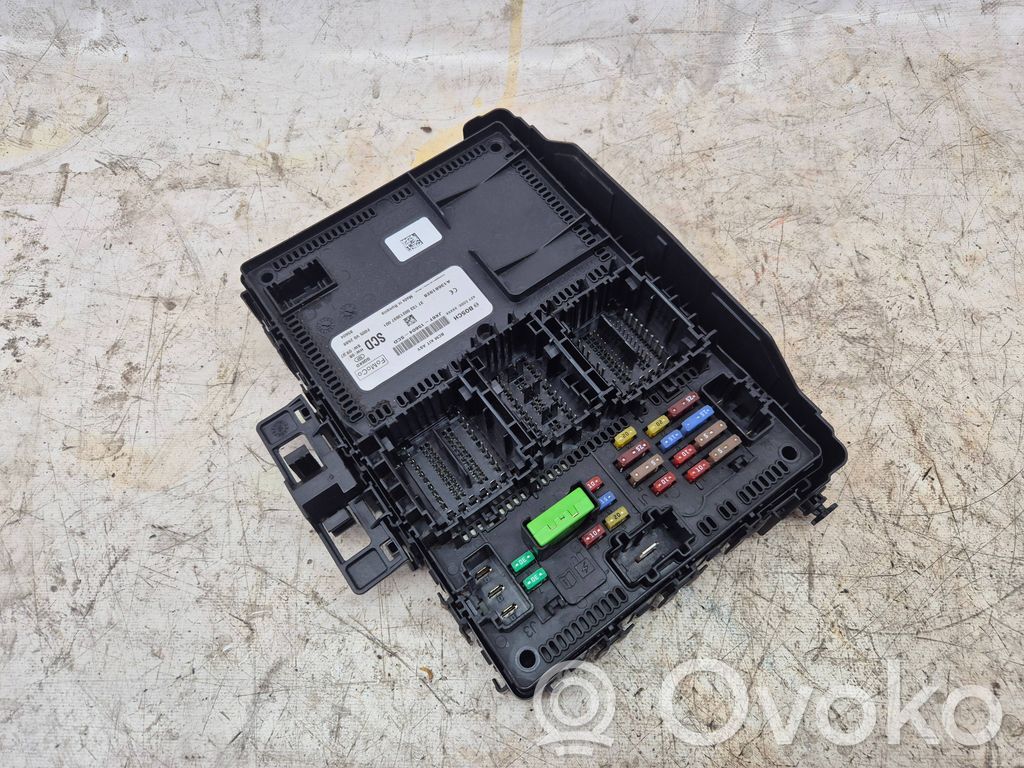 Módulo de fusible   JX6T15604SCD