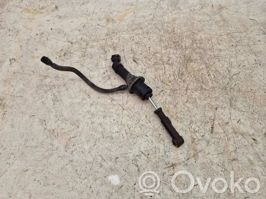 Dacia Lodgy Kytkimen pääsylinteri 