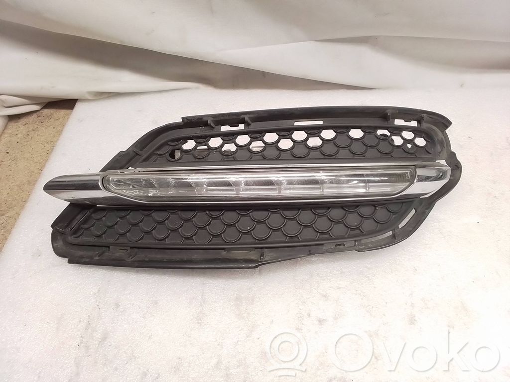 Mercedes-Benz S W221 Proiector ceață 