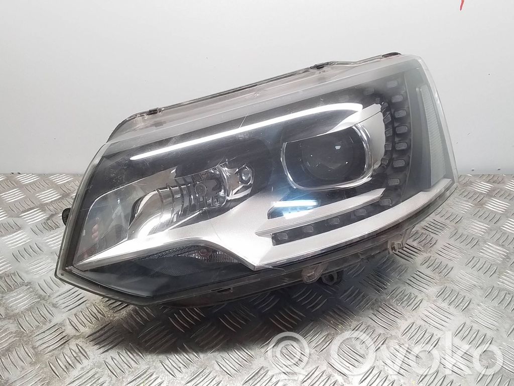Volkswagen Multivan T5 Phare frontale 