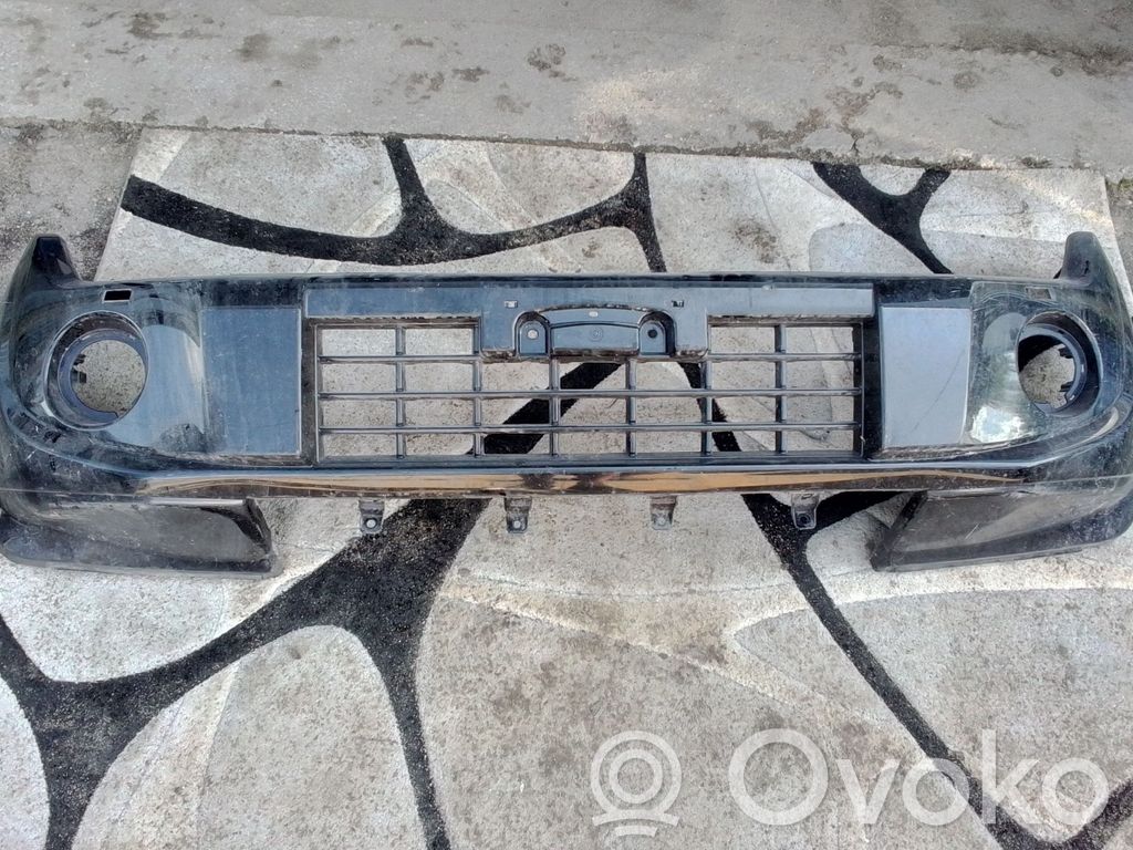 Mitsubishi Pajero Parachoques delantero 