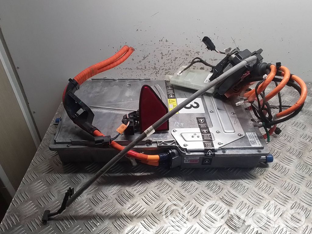 Tesla Model X Voltage converter inverter 