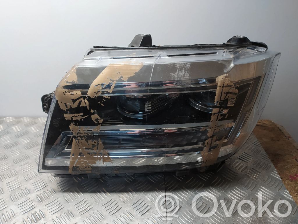 Volkswagen Crafter Lampa przednia 