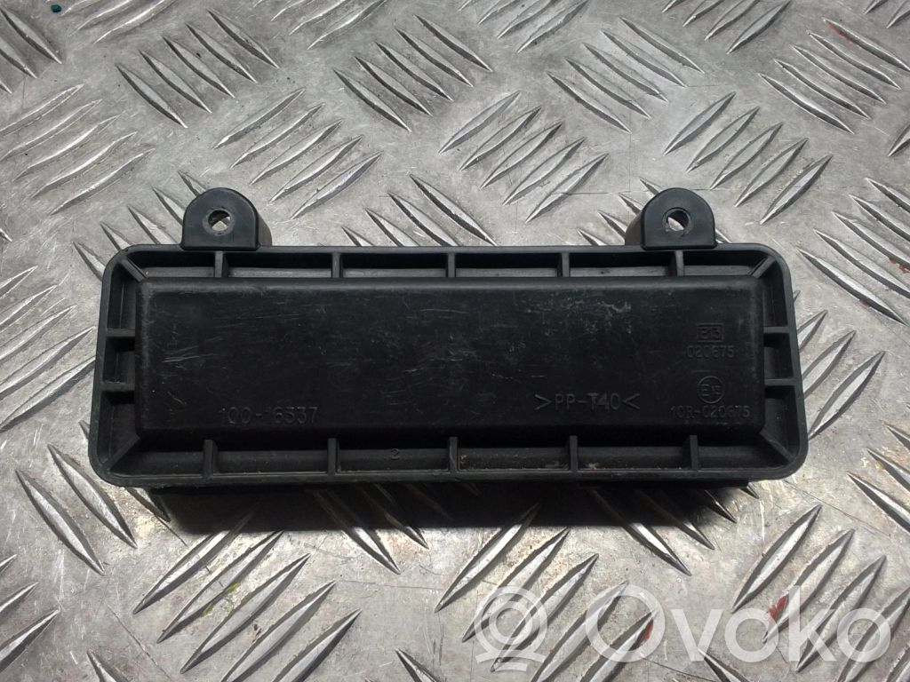 Toyota Avensis T250 Headlight/headlamp dust cover 