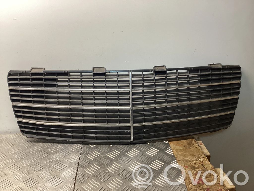 Mercedes-Benz S W140 Atrapa chłodnicy / Grill 