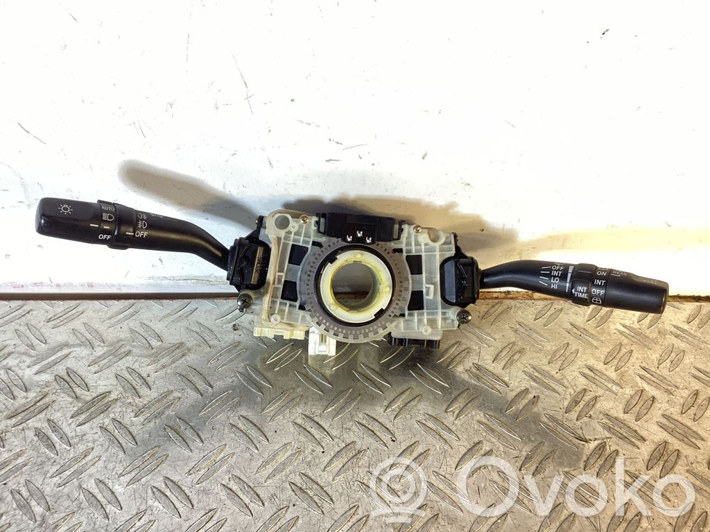 Lexus RX 330 - 350 - 400H Wiper turn signal indicator stalk/switch 