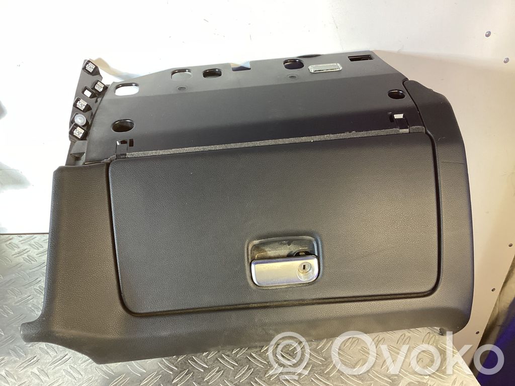 Guantera   95B857095AD,95B971679N