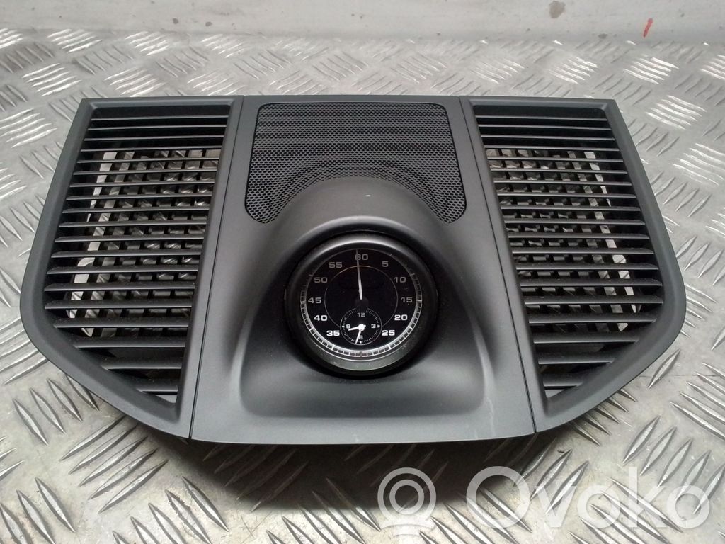 Pulkstenis   95B858189C